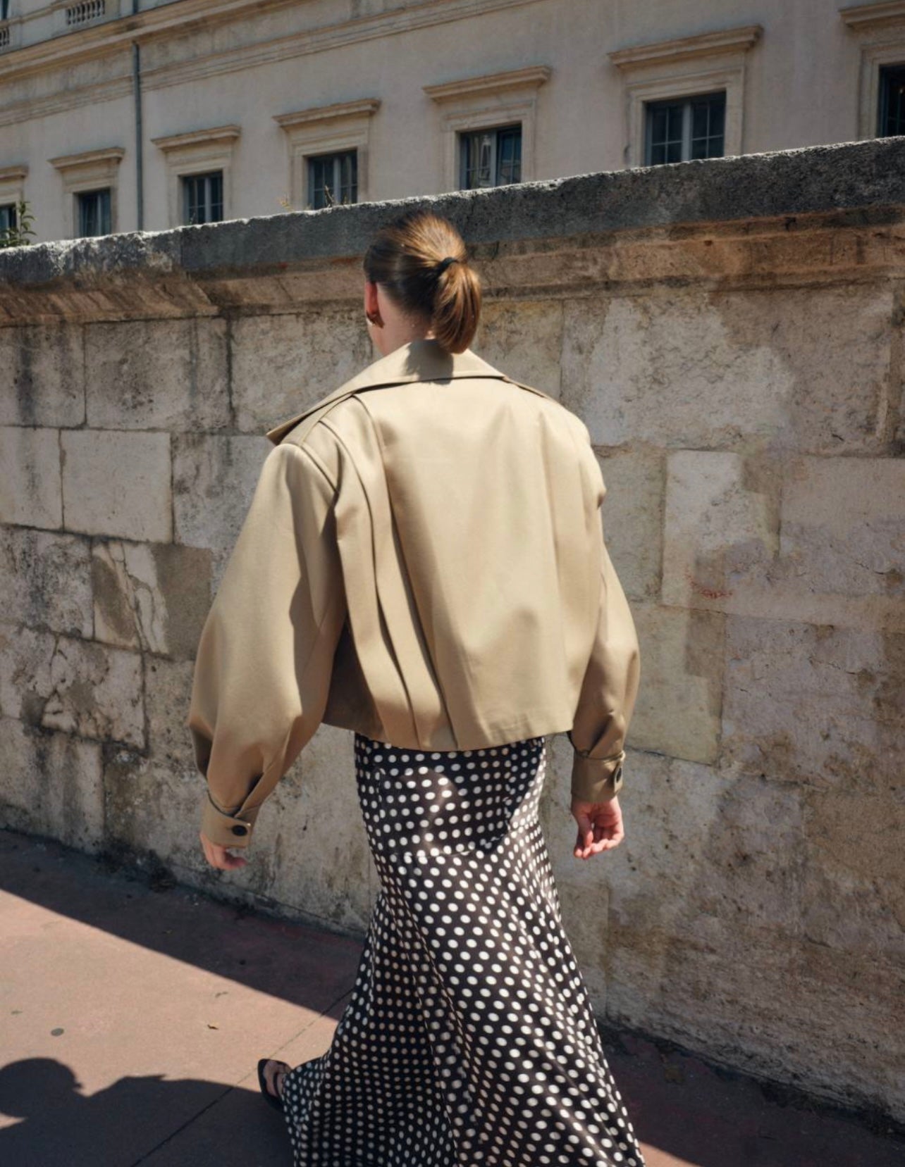 Kraća jakna s naborima u bomber stilu - AMBER STORE