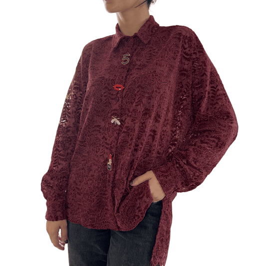 Čipkasta košulja s brosevima – Elegantna i profinjena - AMBER STORE