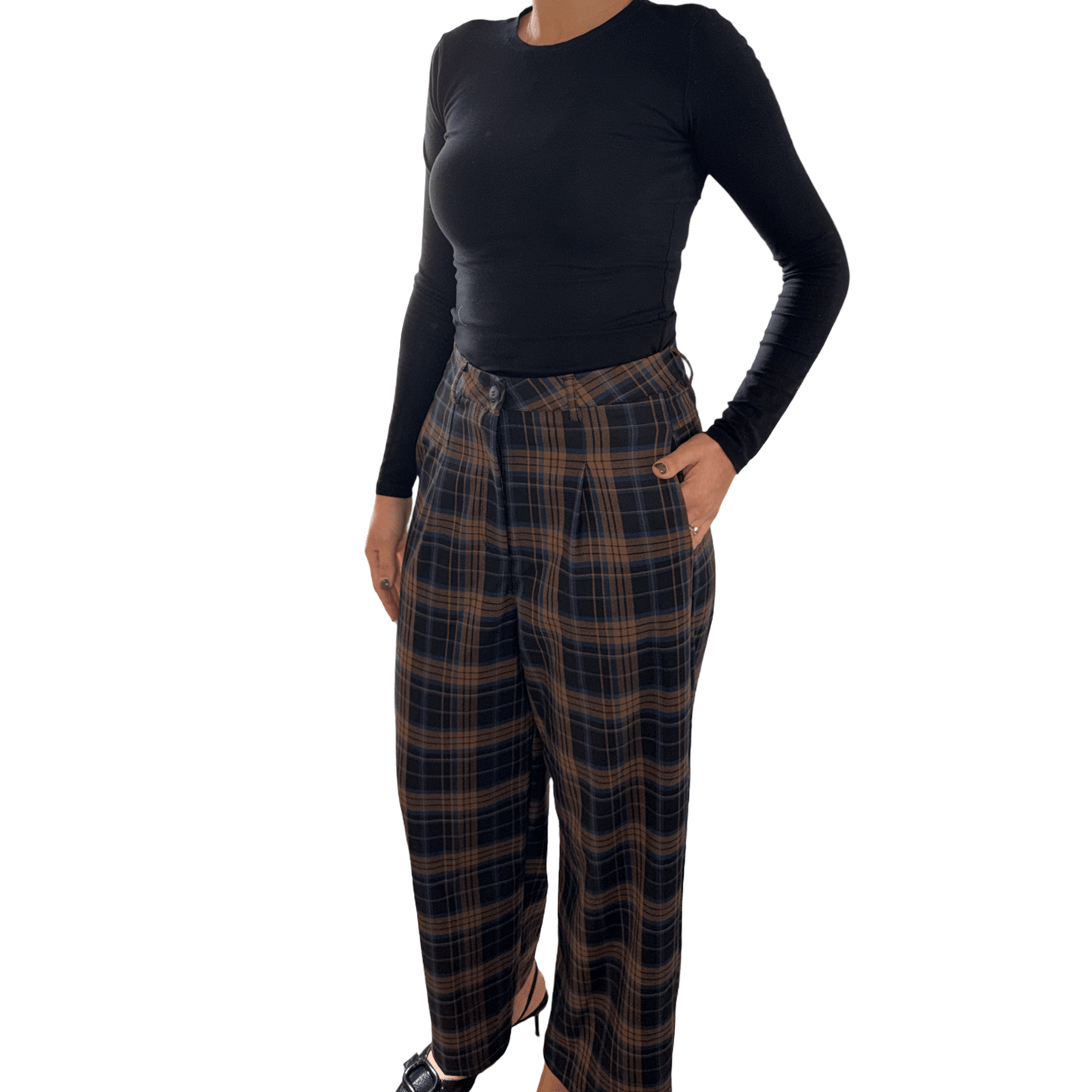 Karirane hlače – Klasičan uzorak u modernom izdanju - AMBER STORE