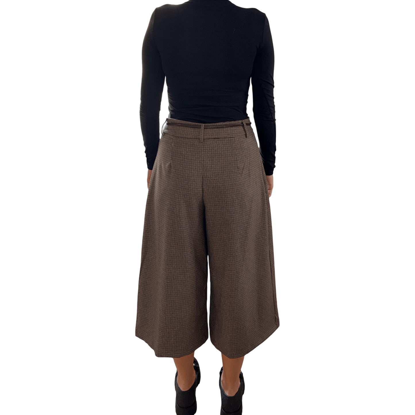 Karirane hlače širokog kroja – Udoban i trendi izgled - AMBER STORE