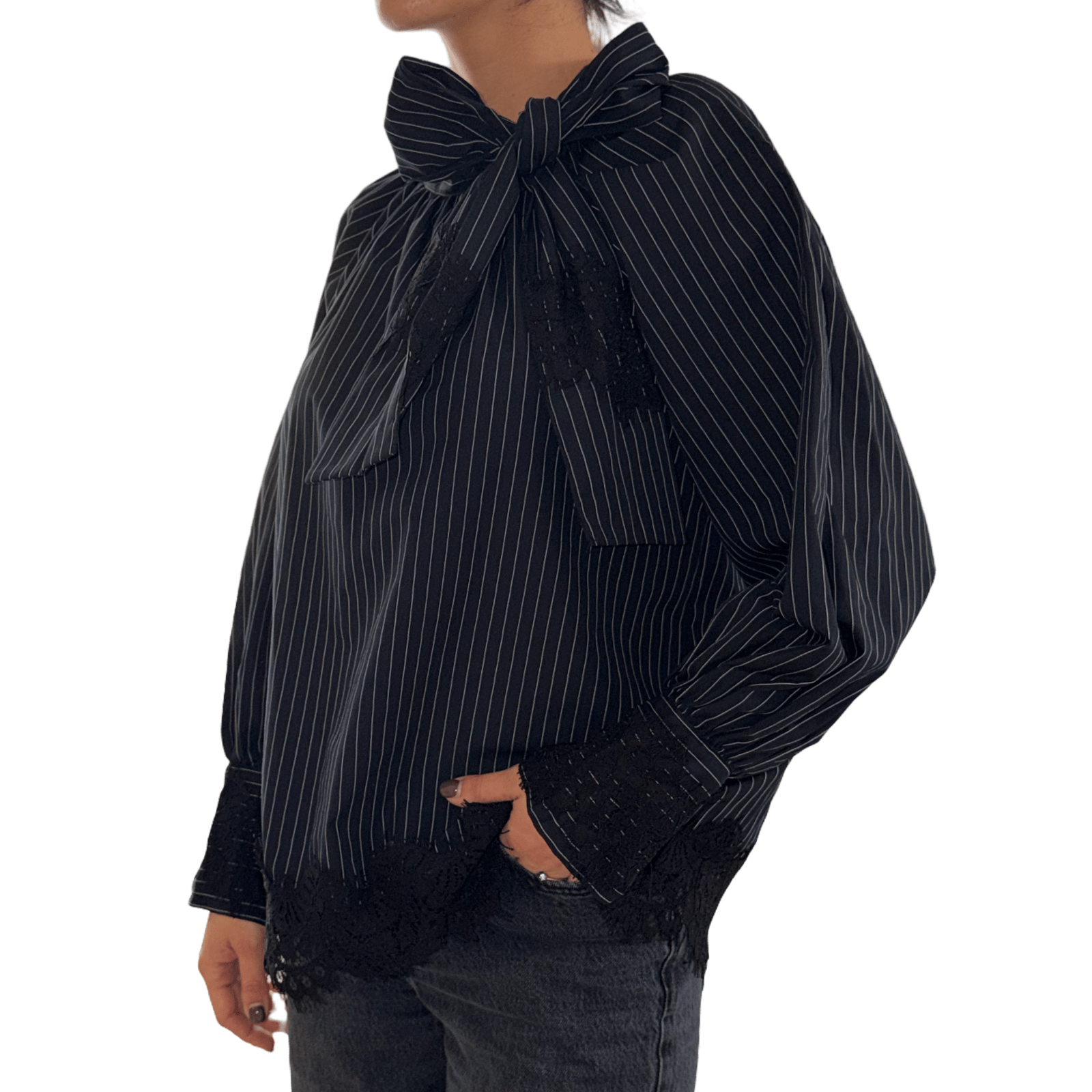 Košulja s čipkom na krajevima i rukavima – Elegantan i profinjen stil - AMBER STORE