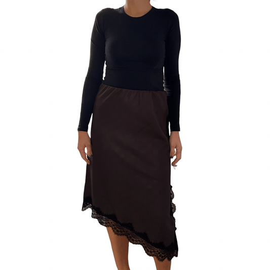 Suknja s čipkom na krajevima – Asimetrični elegantni kroj - AMBER STORE