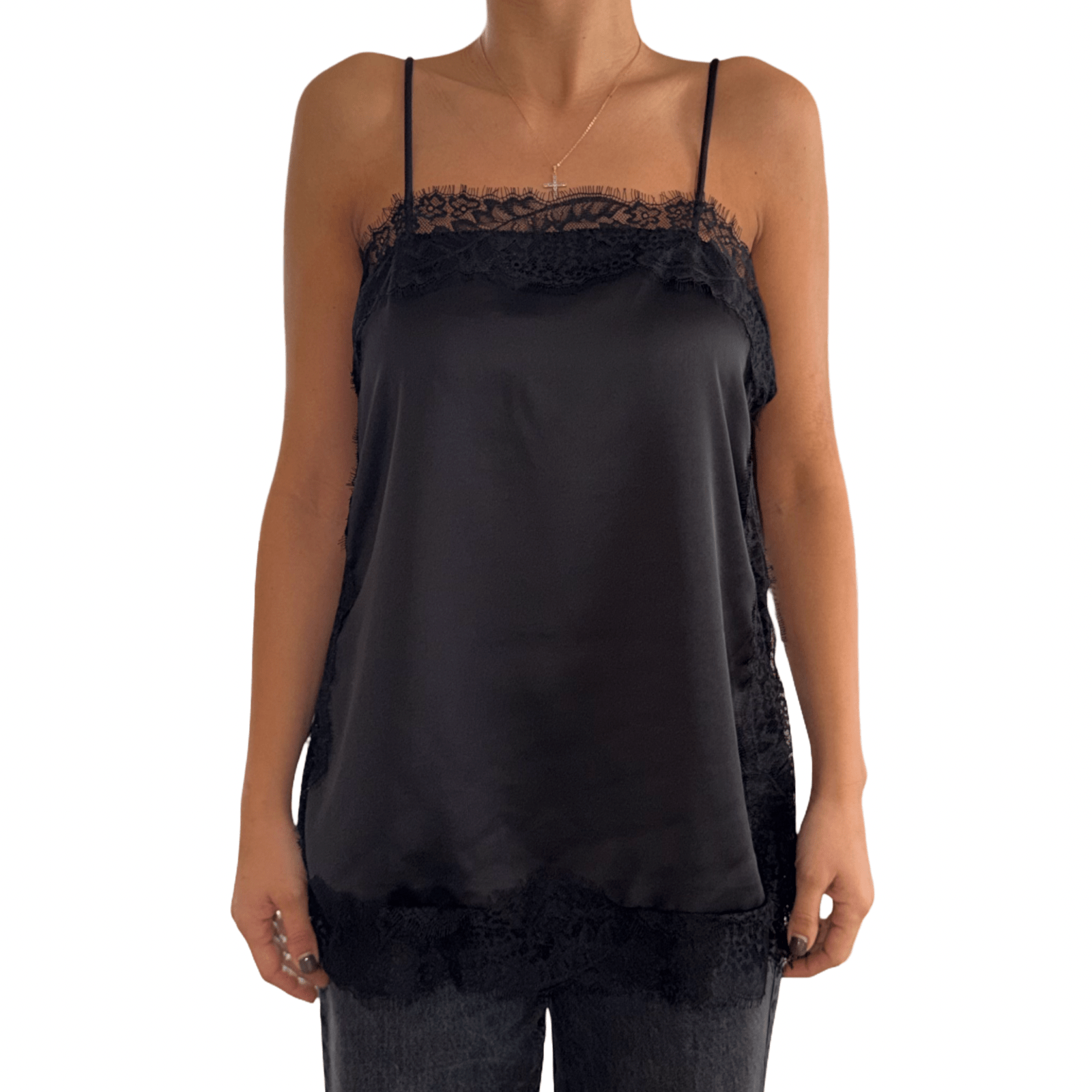 Top s čipkom i okruglim dekolteom – Elegantni detalji za svaki stil - AMBER STORE