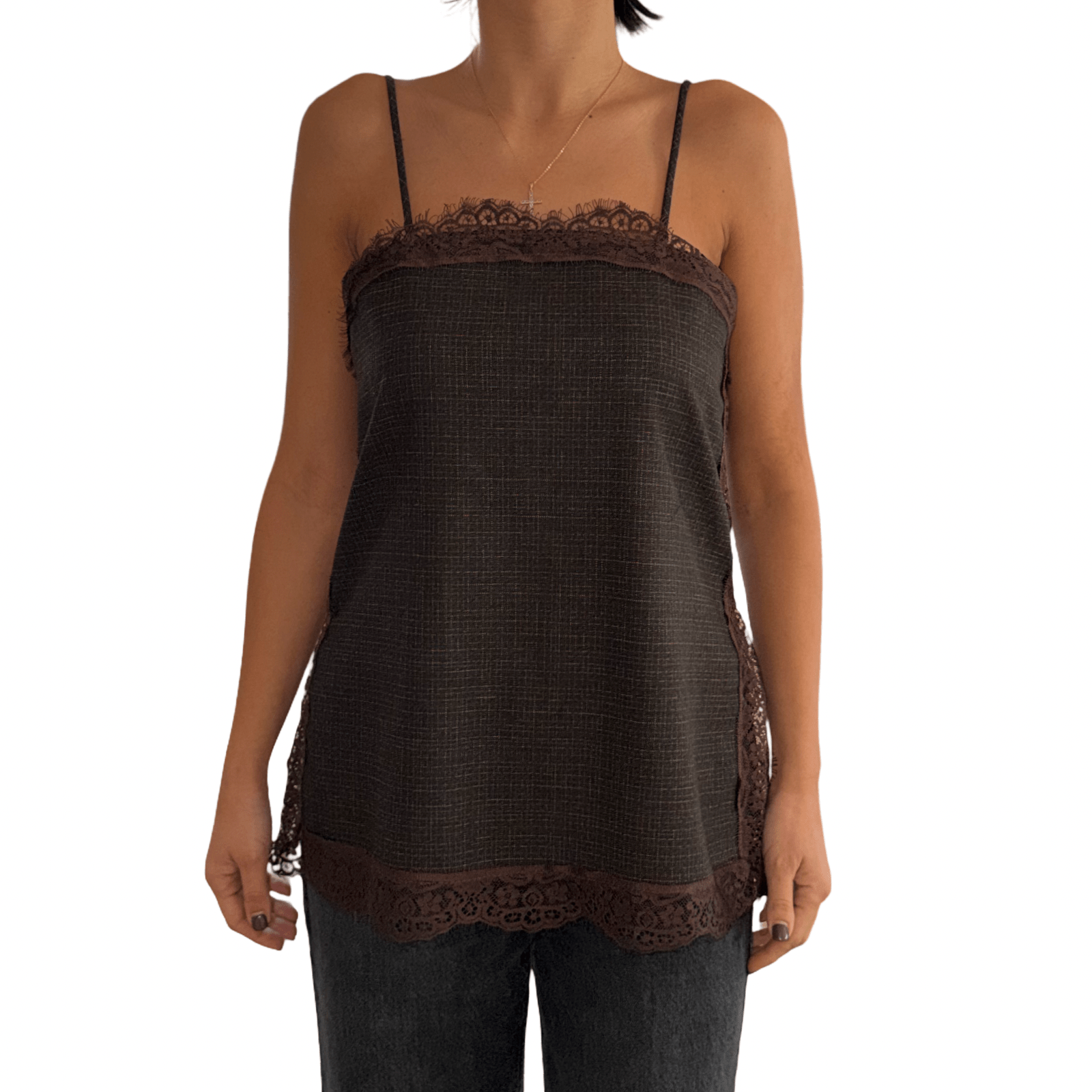 Top s čipkom i okruglim dekolteom – Elegantni detalji za svaki stil - AMBER STORE